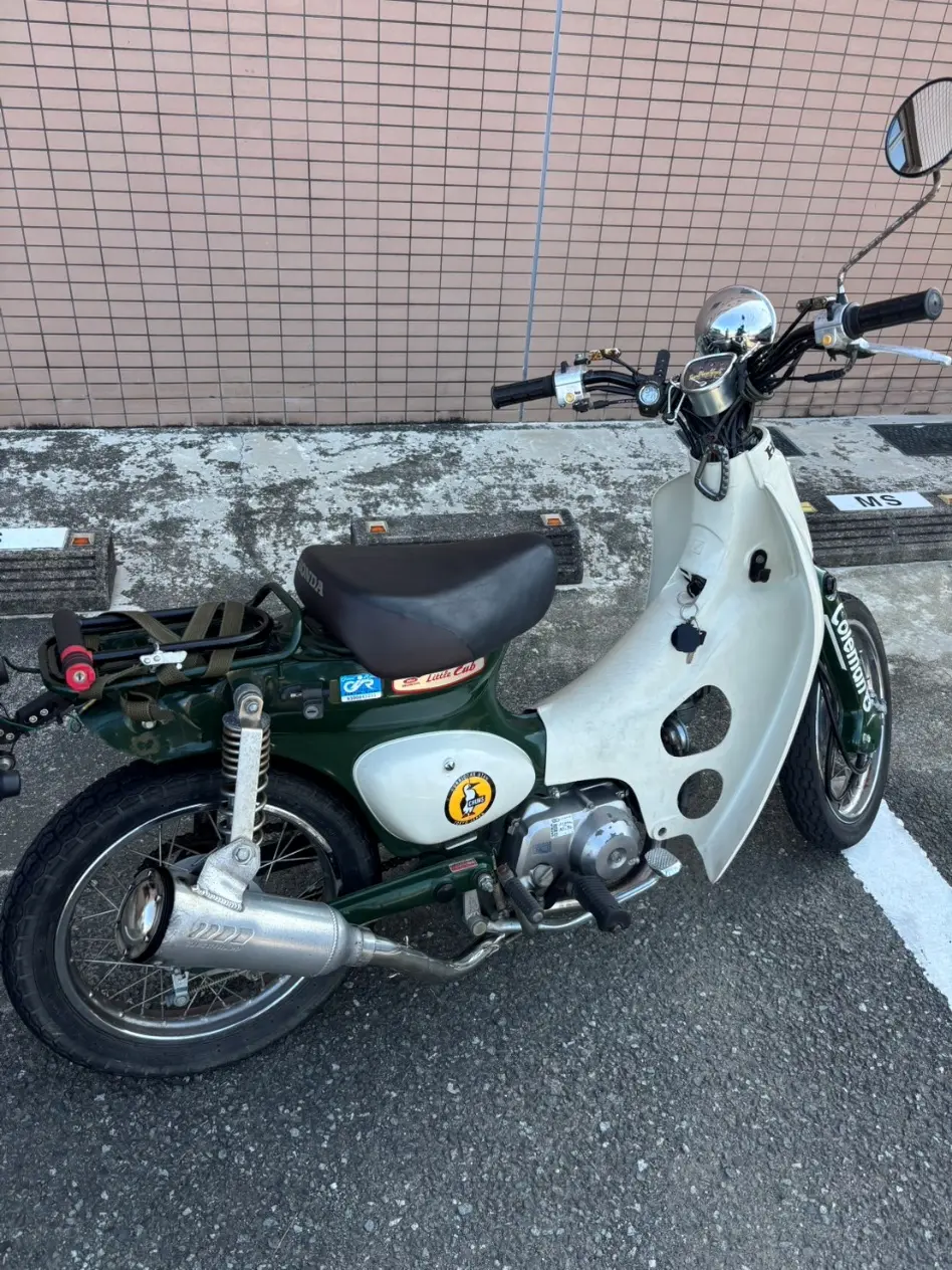 愛車のカブ2