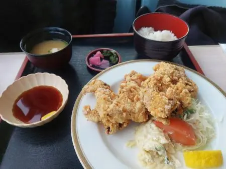 若鳥の唐揚げ定食